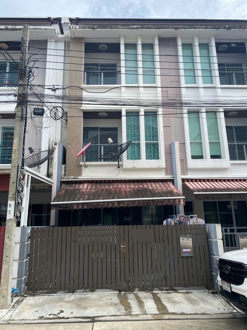 ทาวน์โฮม บ้านกลางเมือง เอสเซ้นส์ สาทร - ตากสิน 2 / 3 ห้องนอน (ขาย), Baan Klang Muang S Sense Sathorn - Taksin 2 / Townhome 3 Bedrooms (FOR SALE) BALL052