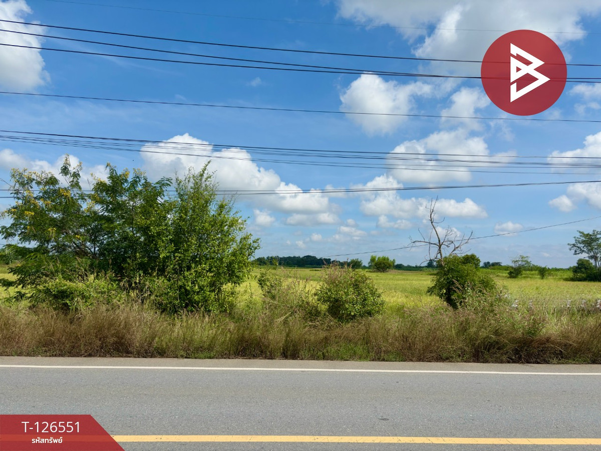 Land for sale, area 40 rai 73 sq m, Noen Kham, Chainat. Land for sale, area 40 rai 73 sq m, Noen Kham, Chainat.