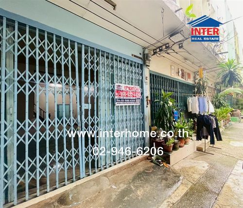 Commercial building, 3 floors, 11 sq m, commercial building, Soi Suksawat 27. Near Lotus Bang Pakok Department Store, Soi Suksawat 27 Suksawat Road Ratburana Road Rat Burana District Bangkok