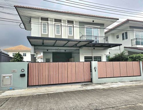 ขายบ้านแฝด ลภาวัน 21 บนทำเลศักยภาพ ถนนราชพฤกษ์