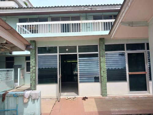 For Rent Commercial Space in Prime Sukhumvit Area 800 sqm, 5 Parking