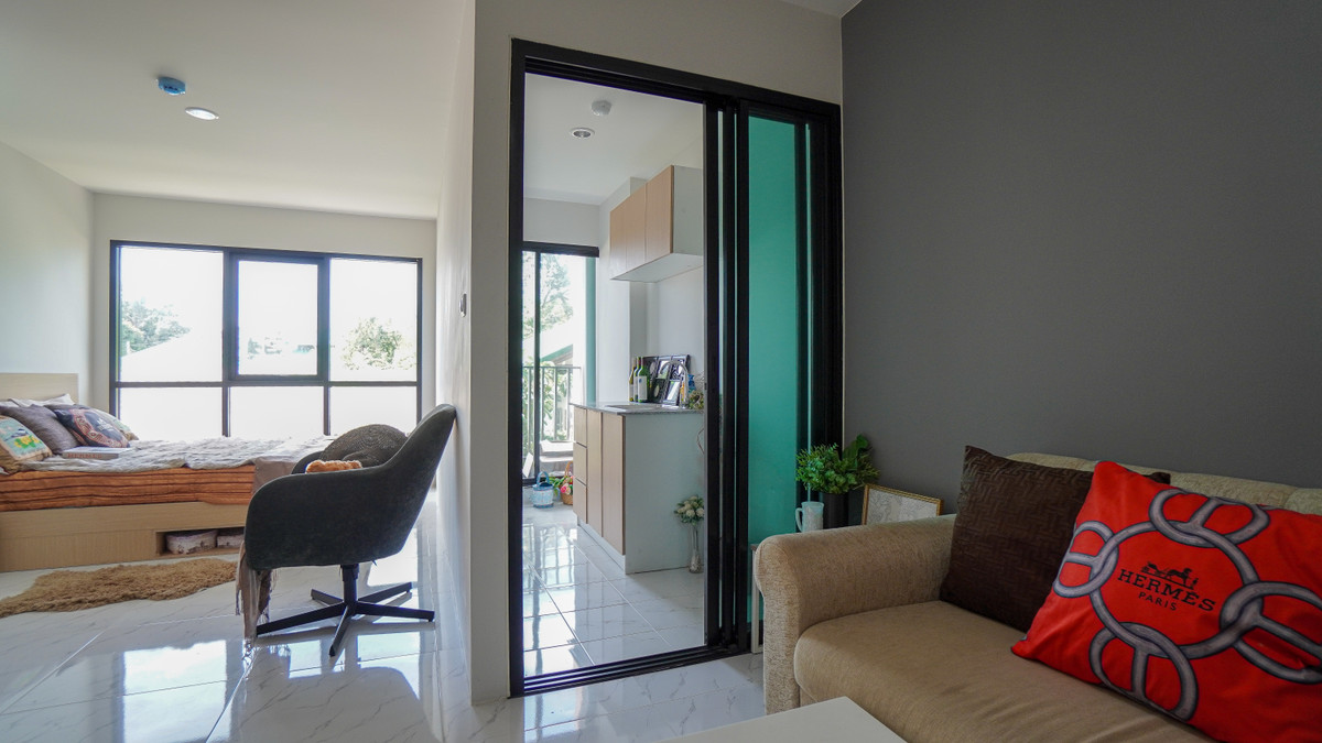 ขาย เดอะ ทริปเปิ้ล ไลน์ คอนโดมิเนียม (The Triple Line Condominium) คอนโดพร้อมอยู่ ใกล้รถไฟฟ้า – รูปที่ 2
