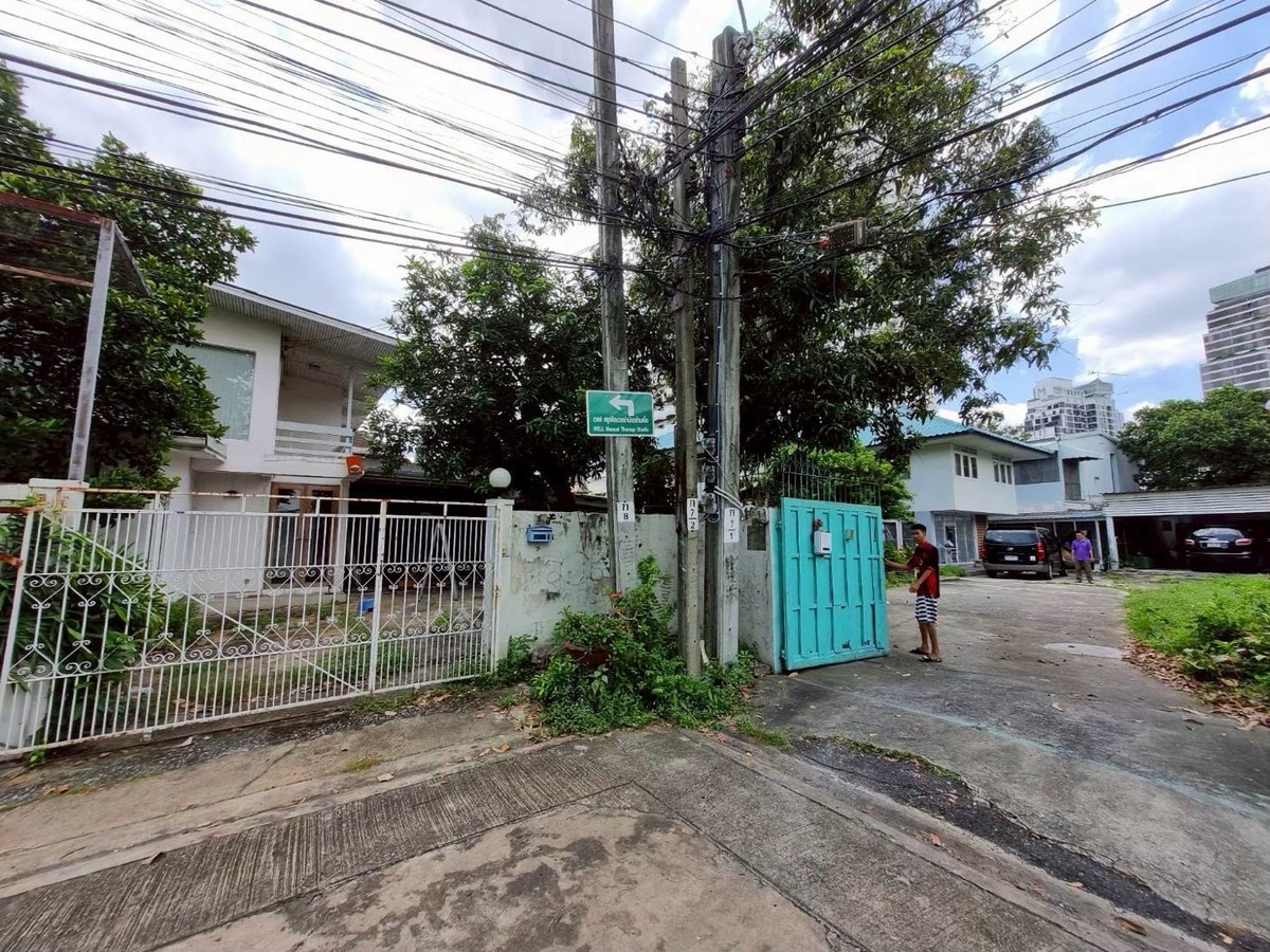 ขายบ้านพร้อมที่ดิน เอกมัย ซอย 10 แยก 2 พื้นที่ 348 ตร.ว. – รูปที่ 3