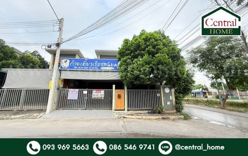 Twin house, Baan Chan Mai, The Town, Khlong Song, Khlong Luang, Pathum Thani, corner house.
