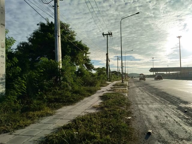 Large land plot Pink area, Laem Chabang, Si Racha, Chon Buri, business location