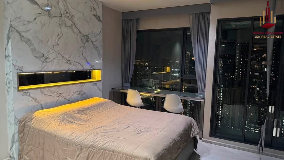 ✨ For Rent: Rhythm Asoke Condo ✨  💰 Only 14,000 THB/month