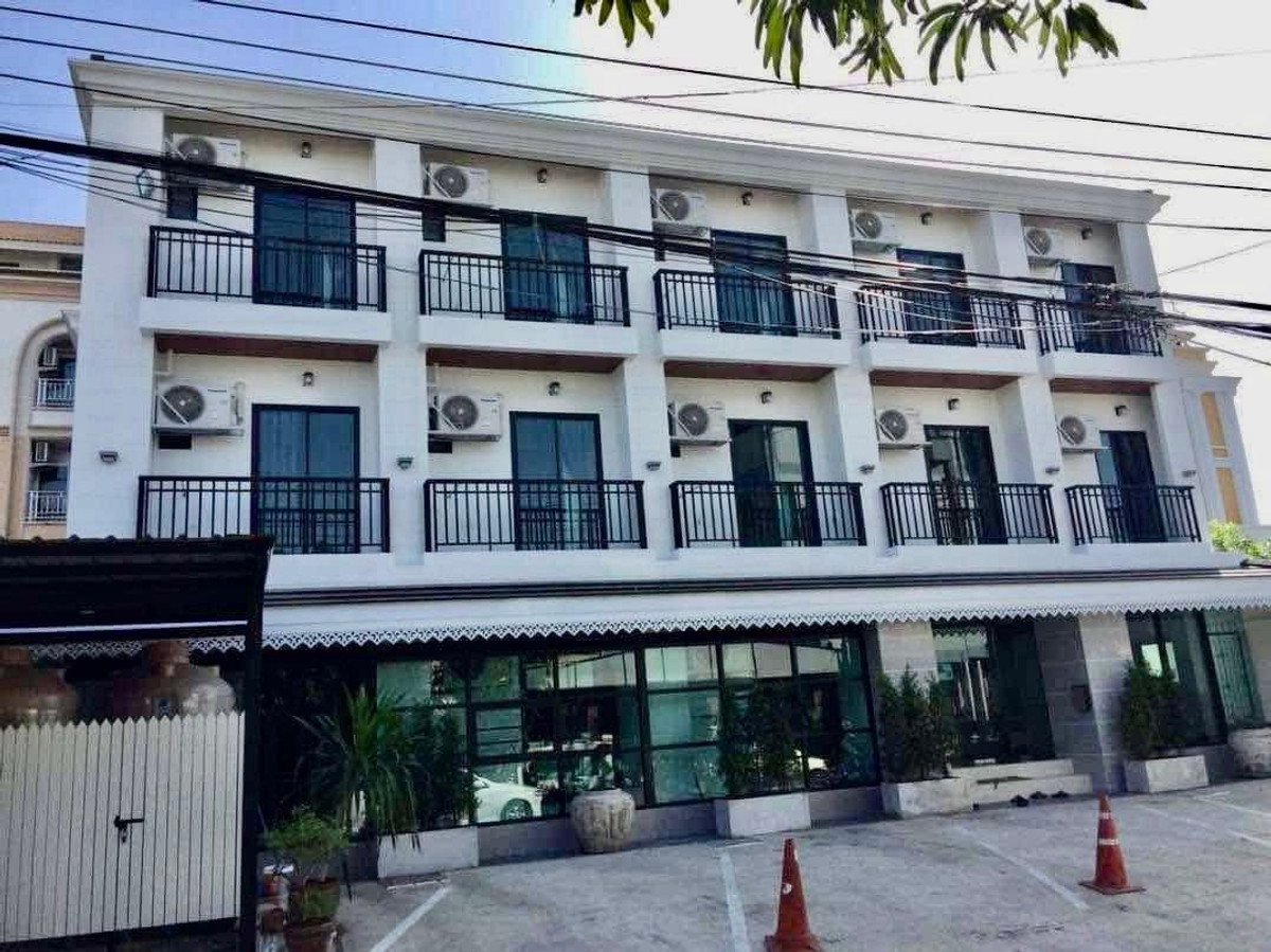 ✨ Selling Apartment “U Home“ with solid income! 31 rooms full of customers ✨🏡Prime location near Suvarnabhumi Airport, only 5 minutes 🚀✈️ ✨ Selling Apartment “U Home“ with solid income! 31 rooms full of customers ✨🏡Prime location near Suvarnabhumi Airport, only 5 minutes 🚀✈️