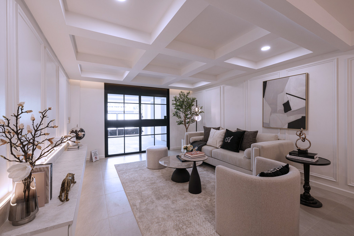 ▲  ขายด่วน!! ทาวน์เฮ้าส์ 2 ชั้น  ซอยปรีดีพนมยงค์ 42 /3B4B/192sqm. – รูปที่ 2