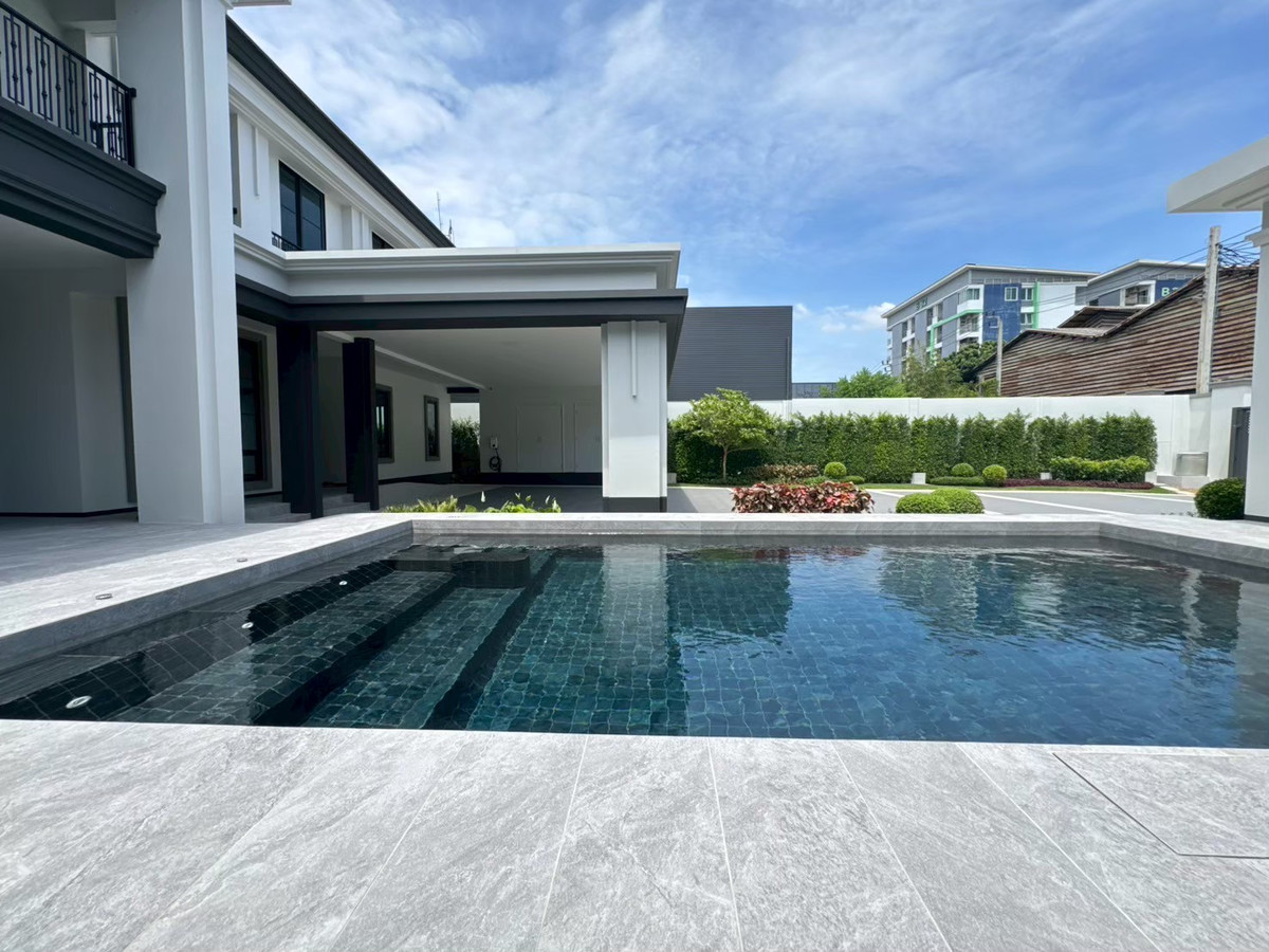 ขายบ้านเดี่ยวหรูพร้อมสระว่ายน้ำส่วนตัว Else Bearing 32 Fully Furnished – รูปที่ 2