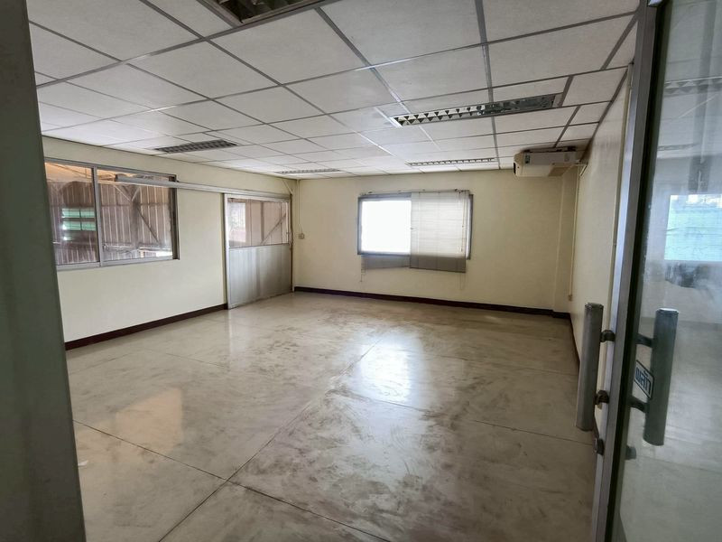 Warehouse with office for rent – ​​prime location in the heart of the city, size 400 sq m (TW4-581125) – รูปที่ 3