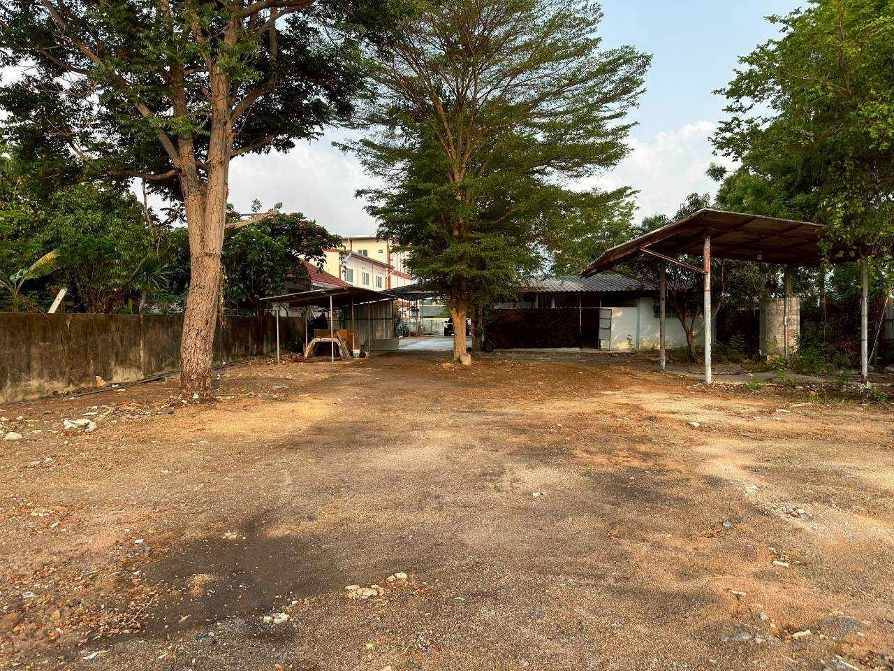 ให้เช่า ที่ดิน พร้อมสิ่งปลูกสร้าง 1 ไร่ 2 งาน 41 ตรว ใกล้ ถนนมอเตอร์เวย์ พัทยา–กรุงเทพ – รูปที่ 2