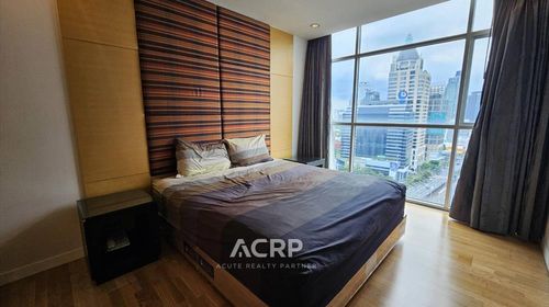 ขายคอนโด Urbana Sathorn 1 ห้องนอนใหญ่ 64 ตร.ม.