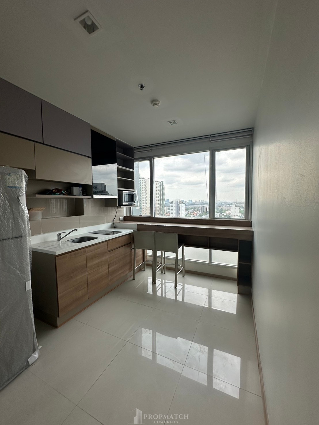 🔥🔥ห้องว่าง พร้อมเข้าอยู่ 20K🔥🔥ห้องกว้าง ใจกลางอารีย์ Rhythm Phahol-Ari (1 bed 45 sqm) Tel.093-9796392 K.เฌอ – รูปที่ 3