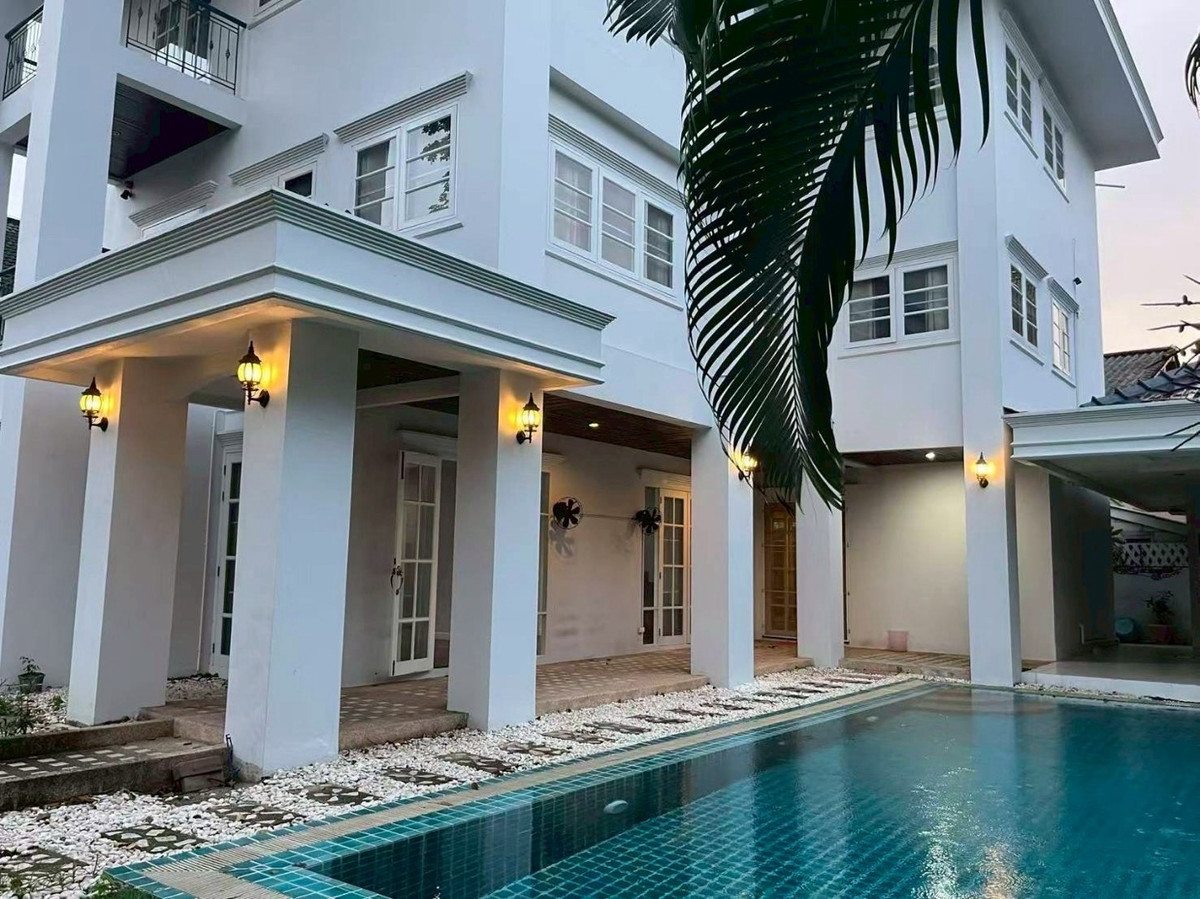 📢3-story detached house for rent with swimming pool, Soi Soonvijai 8, area 450 sq m., 160 sq m., ready to move in✨ 📢3-story detached house for rent with swimming pool, Soi Soonvijai 8, area 450 sq m., 160 sq m., ready to move in✨