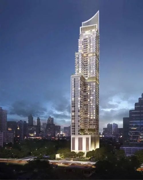 ✨ For Sale: The Esse Asoke Condo ✨ 💰 Only 8,300,000 THB