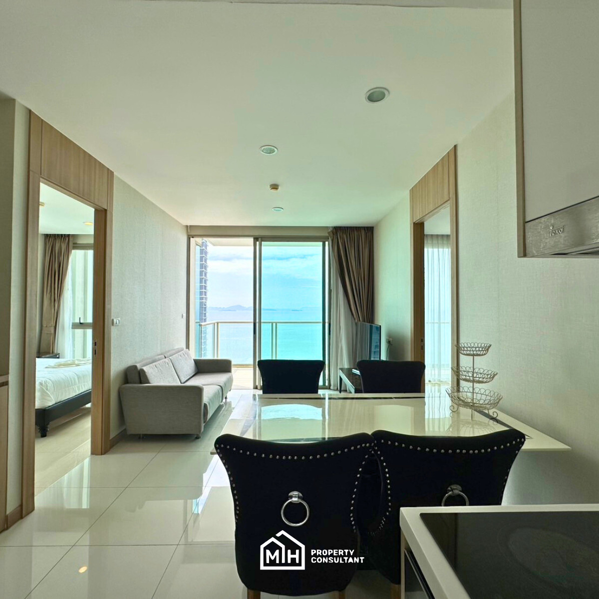 🌊 The Riviera Wongamat – 2 Bedroom Sea View Condo For Rent 🌊 💰 55,000 THB/Month | 76 SQ.M. | 40th Floor | Tower A 🌊 The Riviera Wongamat – 2 Bedroom Sea View Condo For Rent 🌊 💰 55,000 THB/Month | 76 SQ.M. | 40th Floor | Tower A