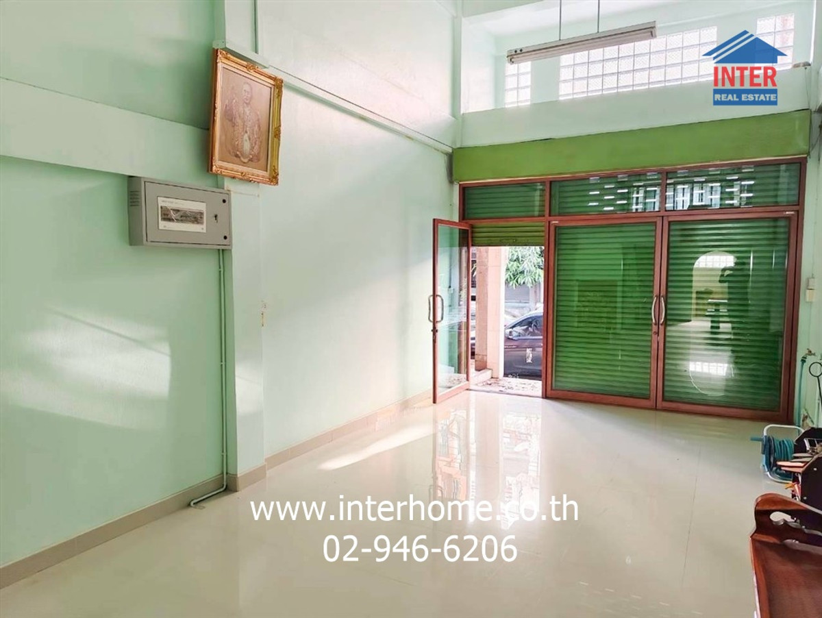 อาคารพาณิชย์ 3.5 ชั้น 16 ตร.ว. หมู่บ้านรื่นฤดี ซอยรามคำแหง180 ถนนรามคำแหง ถนนซอยรามคำแหง180 เขตมีนบุรี กรุงเทพมหานคร – รูปที่ 2