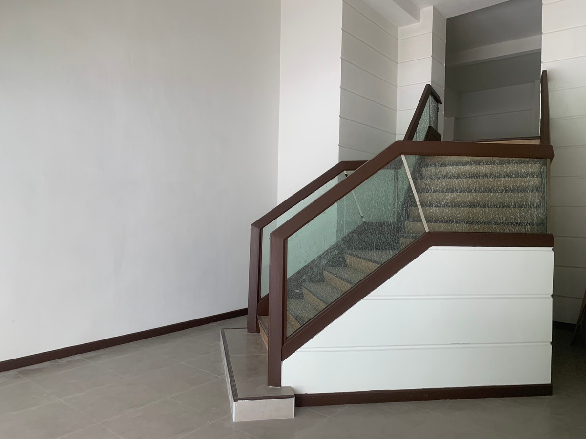 Retail Space For Rent MRT Silom BTS Sala Deang Ideal for Restaurant, Cafe, Showroom, Clinic, Spa – รูปที่ 2