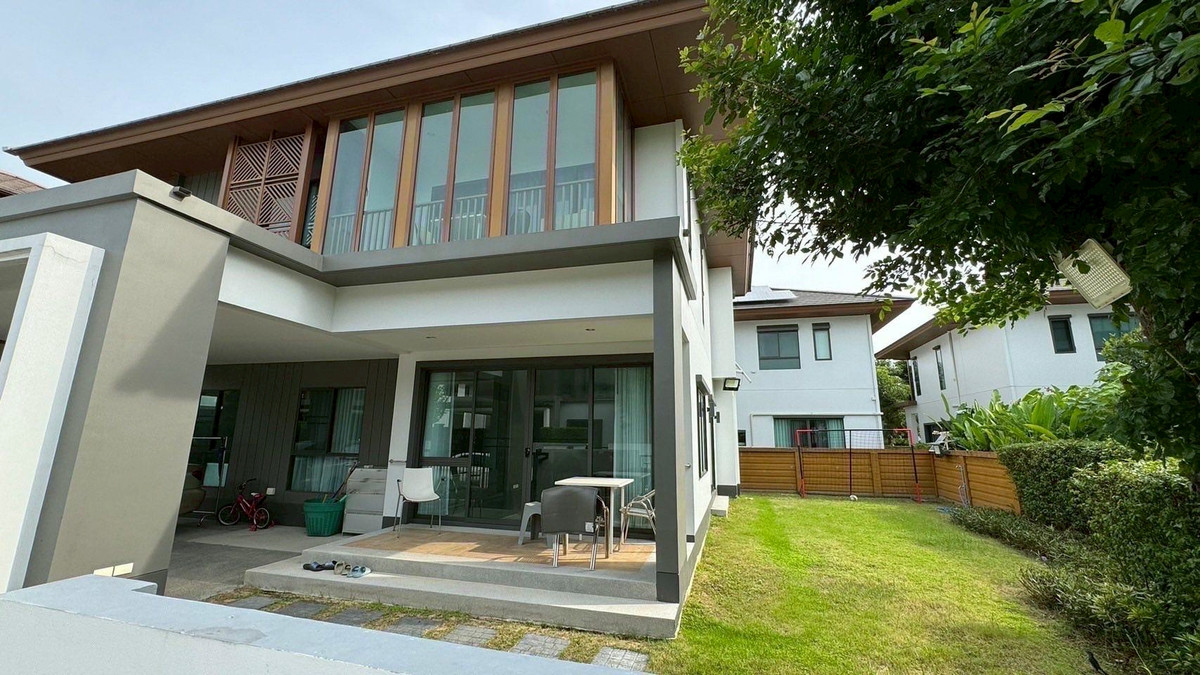 LB063 ให้เช่าบ้านเดี่ยวหรู หมู่บ้าน บุราสิริ พัฒนาการ หลังใหญ่ ติดสวน ติดคลับเฮาส์ ทำเลพัฒนาการ–อ่อนนุช เดินทางสะดวกเชื่อมหลายเส้นทาง รองรับผู้เช่าชาวจีนและชาวต่างชาติ สามารถเลี้ยงสัตว์ได้