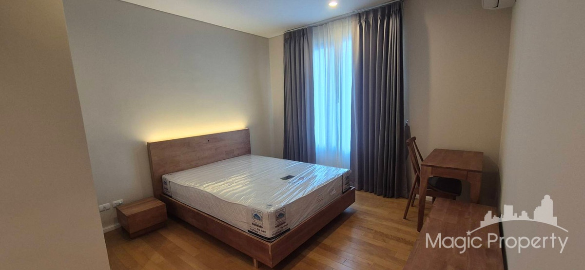 ขายห้องดูเพล็กซ์ เพนท์เฮาส์ 5 ห้องนอน ใน วิลล่า อโศก คอนโดมิเนียม ถนนเพชรบุรี แขวงมักกะสัน เขตราชเทวี กรุงเทพมหานคร