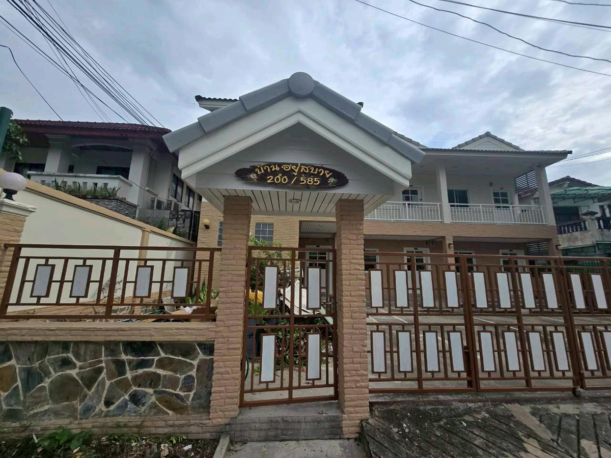 Room for rent in Don Mueang area, spacious room 50 sq m., very spacious room. Room for rent in Don Mueang area, spacious room 50 sq m., very spacious room.