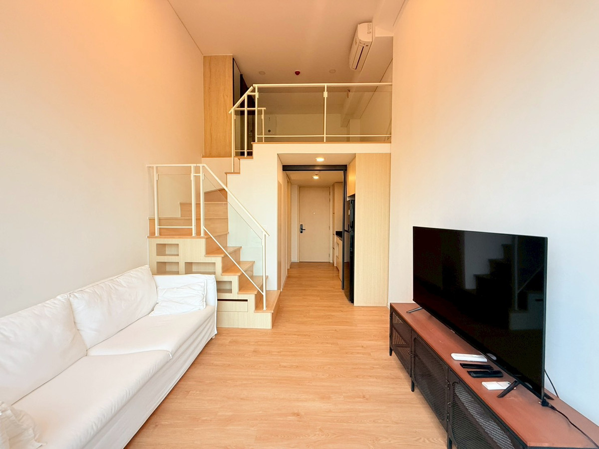 📍For rent 1-bed Duplex Elevate your lifestyle: Secure a high-demand  with spectacular city views at Landmark @MRTA.