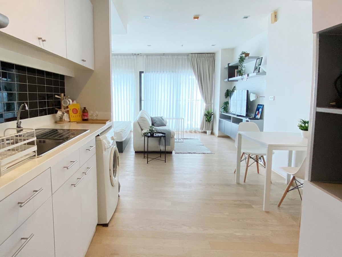 📍Condo for sale, Noble Remix, 1 bedroom, 1 bathroom, size 38 sqm, price 5.6 mb, best price!!! Condo next to BTS Thonglor 0 m, beautifully decorated room, fully furnished, ready to move in, in the heart of Thonglor. Convenient travel ☎️ 0887532858 Prai