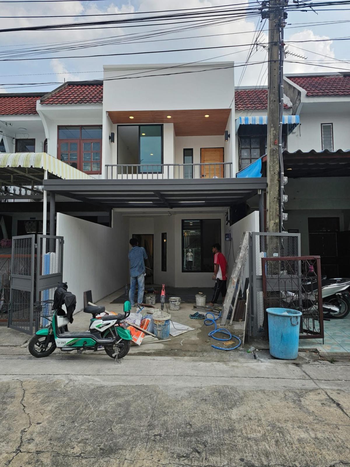 ขายทาวน์เฮ้าส์/ทาวน์โฮม อยู่เจริญ วิภาวดี รีโนเวทใหม่ สนามบิน เขต ดอนเมือง กรุงเทพ CX-137316 ขายทาวน์เฮ้าส์/ทาวน์โฮม อยู่เจริญ วิภาวดี รีโนเวทใหม่ สนามบิน เขต ดอนเมือง กรุงเทพ CX-137316
