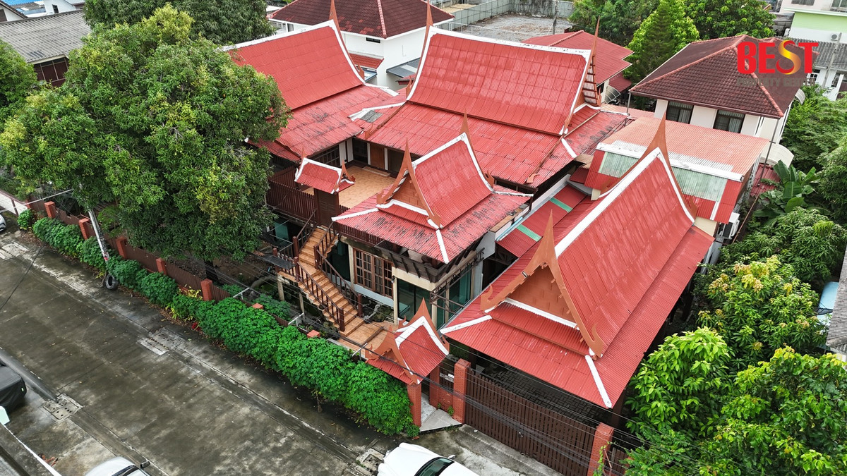 For sale: 2 traditional Thai houses on 160 sq m of land – Setthakit Bang Khae Village – รูปที่ 4