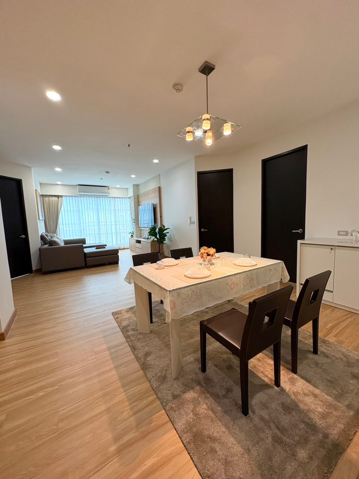 For rent: City Smart Condo, 3 bedrooms.