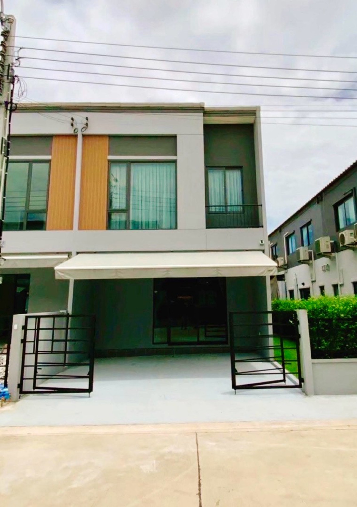 🌟ให้เช่าทาวน์โฮม พลีโน่ สุขุมวิท-บางนา 2 ทาวน์โฮม 2 ชั้น 3 ห้องนอน 2 ห้องน้ำ เฟอร์นิเจอร์ครบครัน บิ้วท์อินสวยงาม💥ค่าเช่า: 40,000 บาท/เดือน – รูปที่ 2