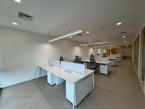 ให้เช่าออฟฟิศสวย พร้อมอยู่ Interlink Tower ตกแต่งเฟอร์นิเจอร์ครบ