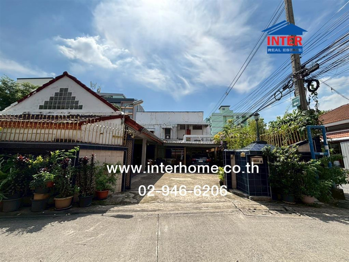 ที่ดิน + บ้านเดี่ยว 2 ชั้น 103 ตร.ว. ที่ดิน + บ้าน ซอยรัชดาภิเษก3 แยก5 ที่ดินหลังสถานทูตจีนถนนรัชดาภิเษก ถนนอโศก-ดินแดง เขตดินแดง กรุงเทพมหานคร ที่ดิน + บ้านเดี่ยว 2 ชั้น 103 ตร.ว. ที่ดิน + บ้าน ซอยรัชดาภิเษก3 แยก5 ที่ดินหลังสถานทูตจีนถนนรัชดาภิเษก ถนนอโศก-ดินแดง เขตดินแดง กรุงเทพมหานคร