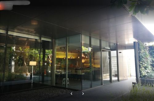 Retail Space for Rent in Sukhumvit 28 (Phrom Phong) Ideal for resterant, Clinic