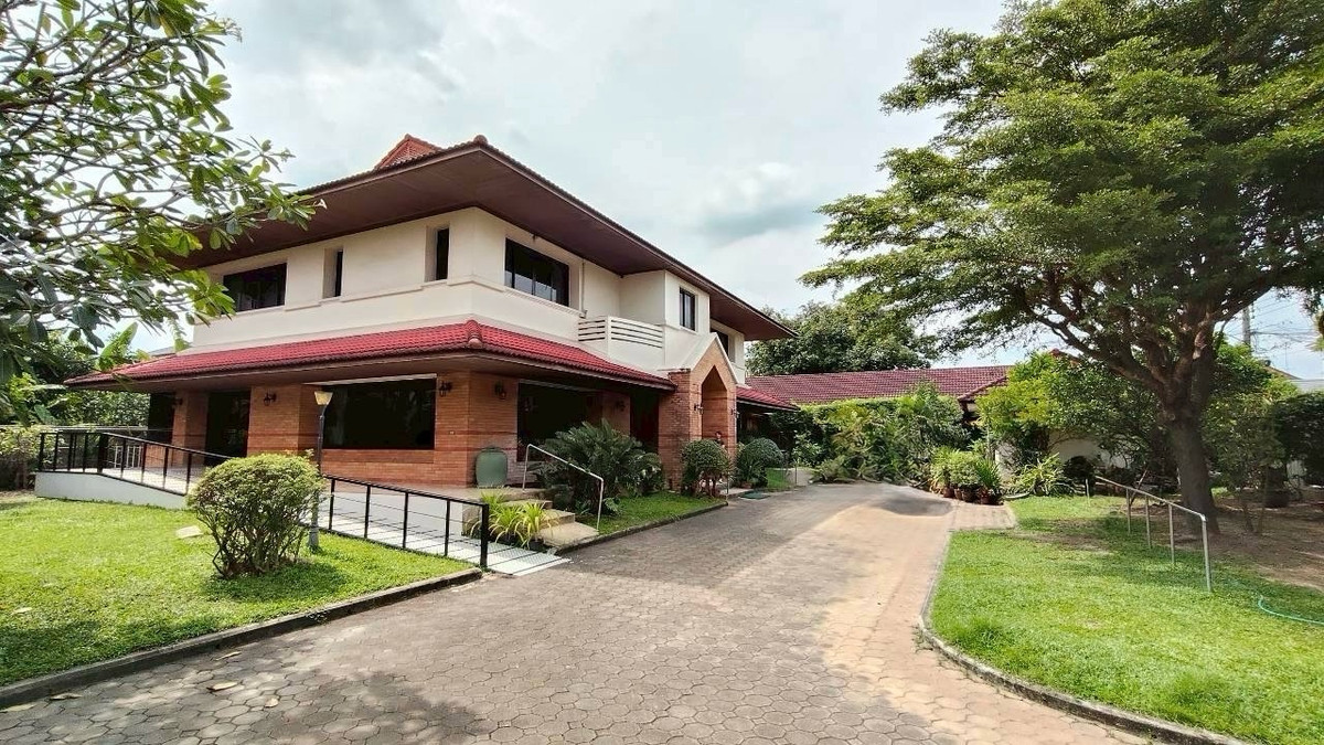 🏡 House for Rent – Spacious Single House in Krungthep Kreetha Soi 8Perfect for residential living or use as a home officeLocated on a large 1-rai land plot with generous outdoor and indoor space 🏡 House for Rent – Spacious Single House in Krungthep Kreetha Soi 8Perfect for residential living or use as a home officeLocated on a large 1-rai land plot with generous outdoor and indoor space
