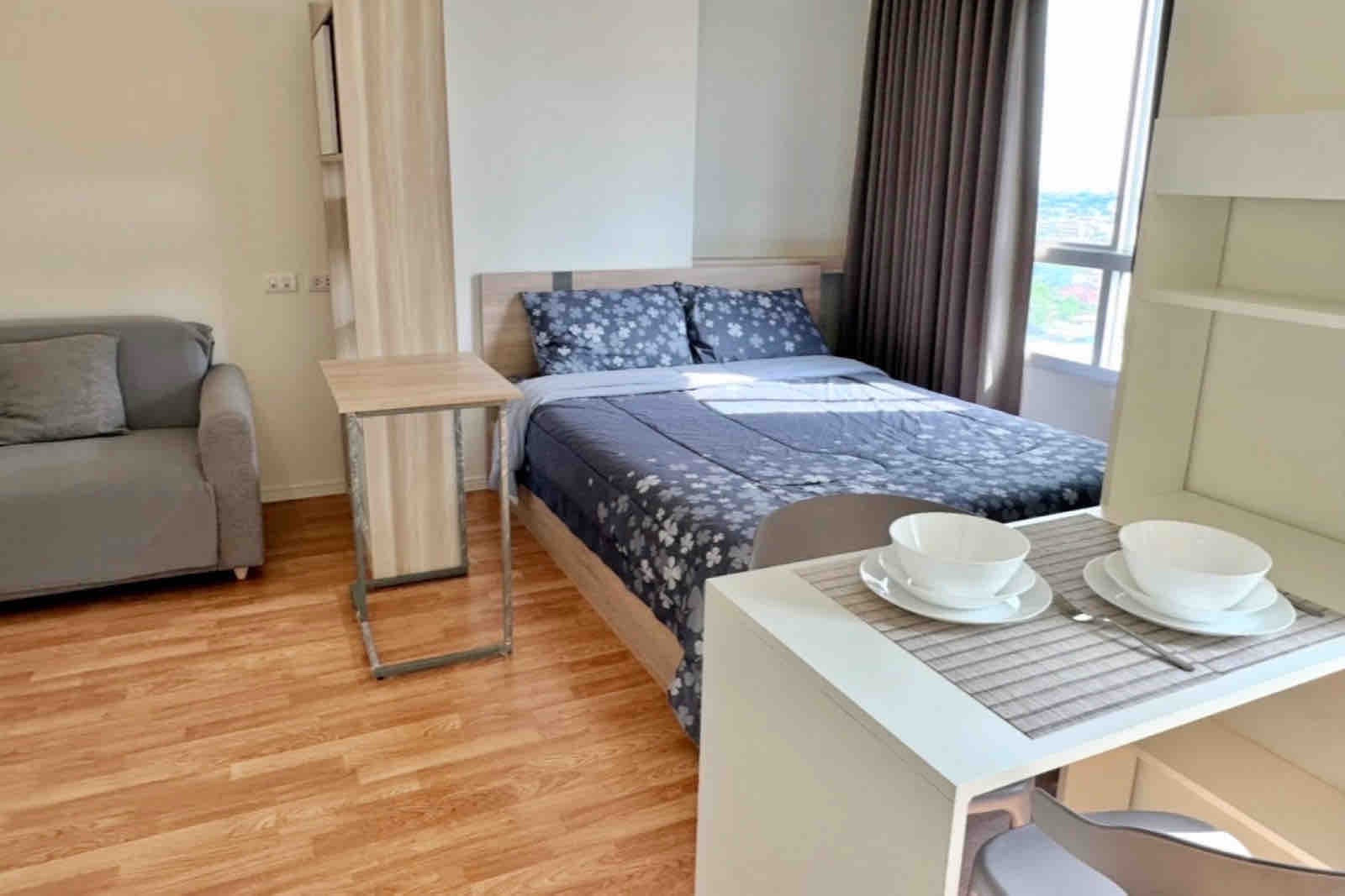 Lumpini Park Phetkasem 98 for rent!!
Tower D, Studio 23 Sqm., on 15 floor.
Fully furnished furniture, including electric appliances and washing machine. 

contact Naya 0892021428 – รูปที่ 2