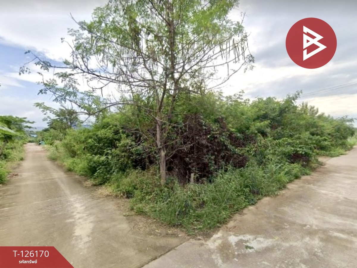 Land for sale, area 1 ngan 22 sq m, next to Mitraphap Road, Soi Thetsaban 3, Kaeng Khoi, Saraburi.