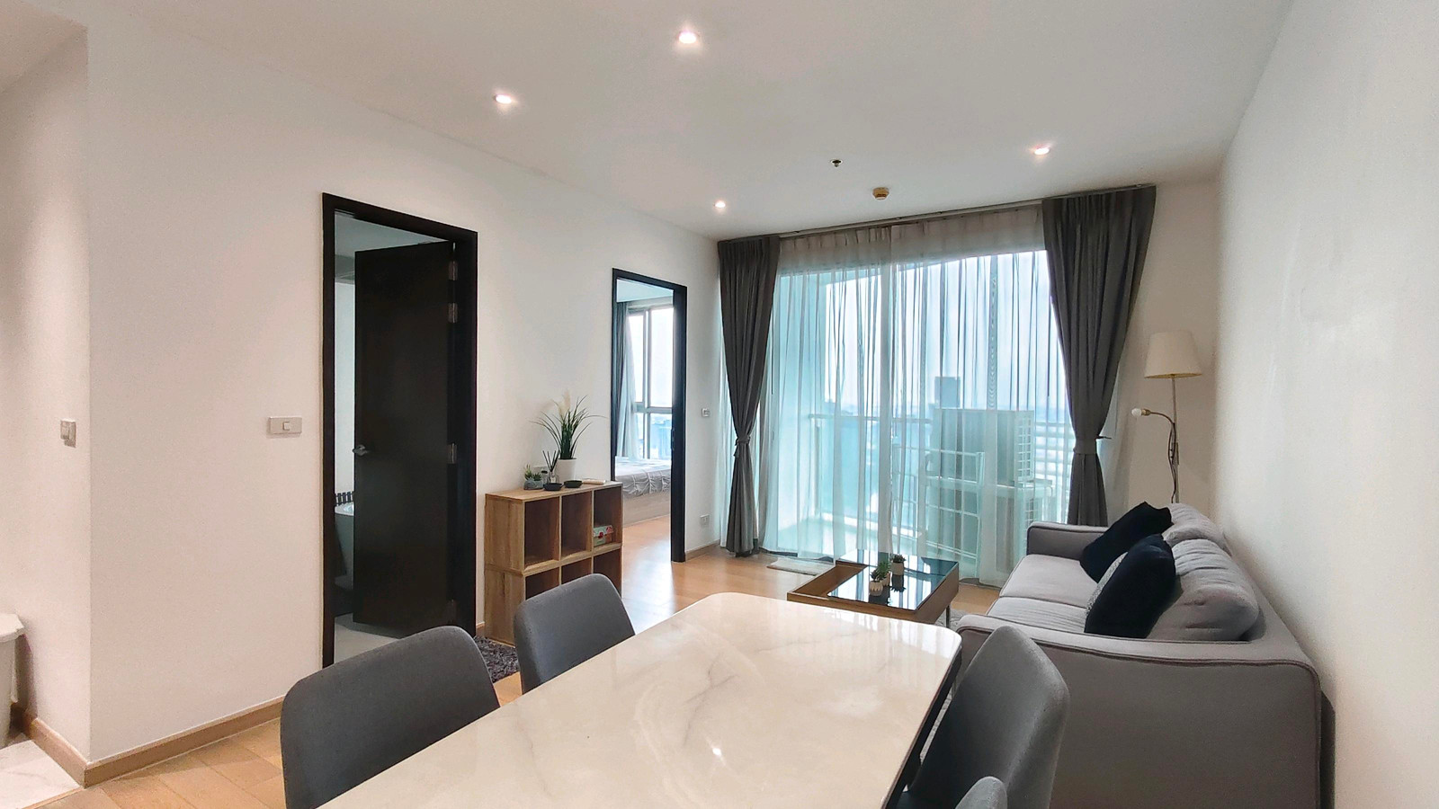 🔥 Large 1-Bedroom Direct Access to BTS Phra Khanong Next to W District Only 28,000 THB 🔥 Large 1-Bedroom Direct Access to BTS Phra Khanong Next to W District Only 28,000 THB