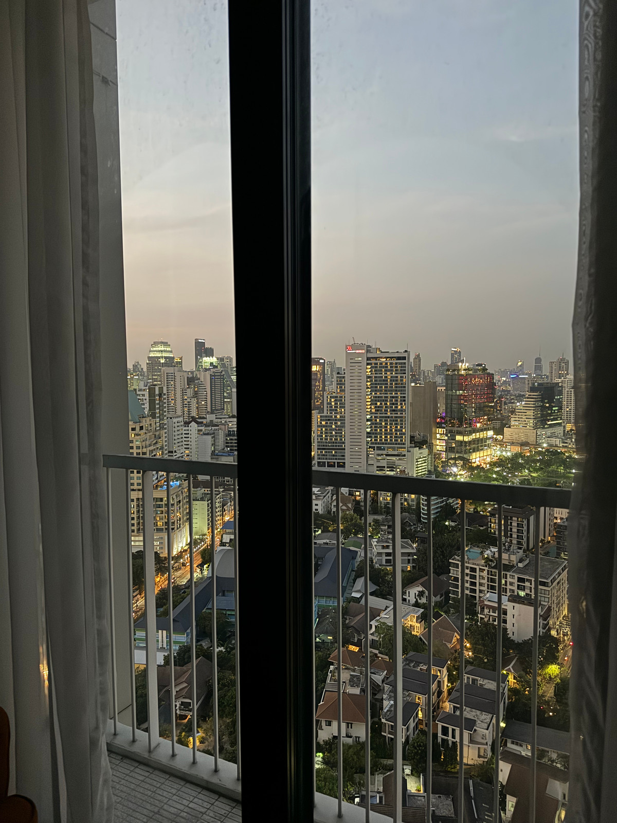 Park 24 High Flooring (29Fl.) No Building Fin Hide ,Best Condition Room (Never Rental - Sales Form ) Park 24 High Flooring (29Fl.) No Building Fin Hide ,Best Condition Room (Never Rental - Sales Form )