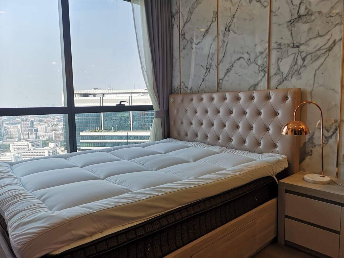 ขายพร้อมผู้เช่า Ashton Chula-Silom ราคา 5,900,000 บาท [JZs251118]