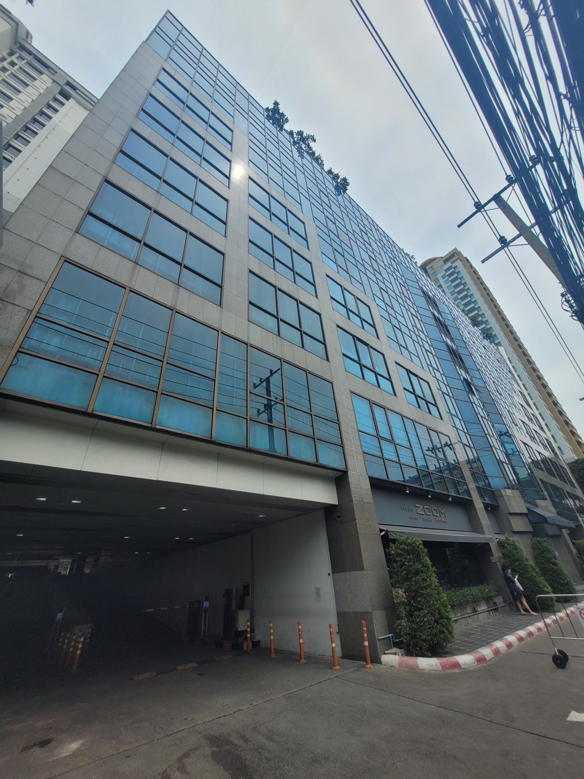 ให้เช่าพื้นที่สำนักงาน Biohouse 900 เมตร จาก BTS Phrom Phong