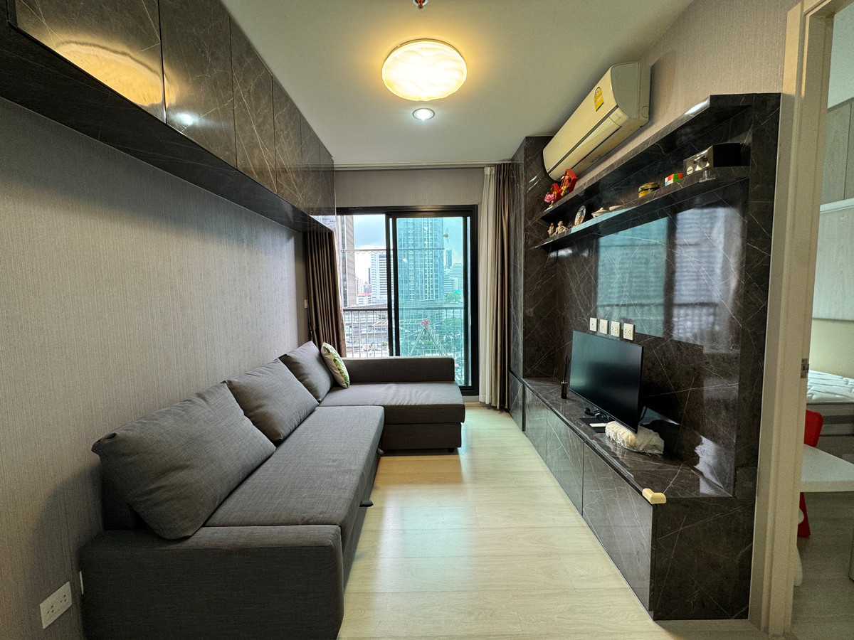 ลงทุนหรืออยู่เองก็คุ้ม! Life Asoke 2 ห้องนอน ใกล้รถไฟฟ้า ลงทุนหรืออยู่เองก็คุ้ม! Life Asoke 2 ห้องนอน ใกล้รถไฟฟ้า