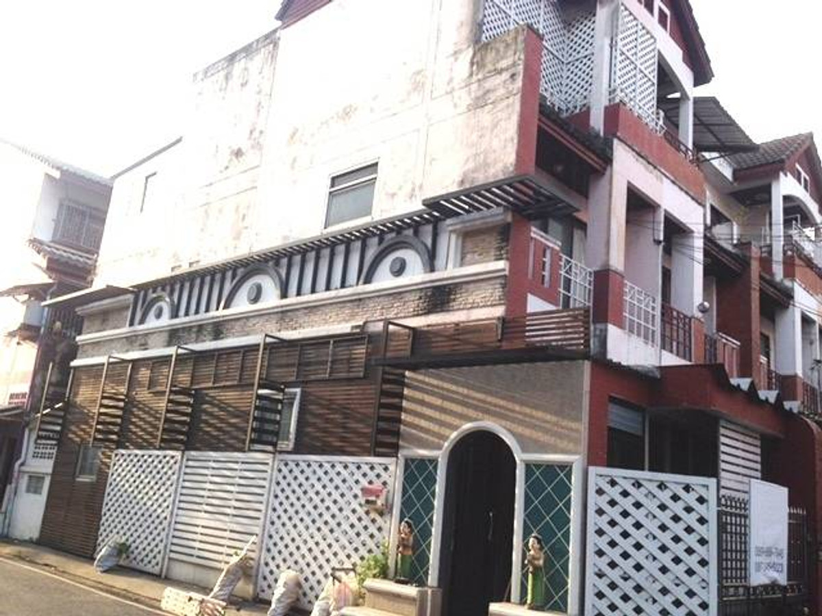 Townhouse for rent Thanakarn Village, Bang Yai - Nonthaburi, near Central Westgate, only 3 minutes. Townhouse for rent Thanakarn Village, Bang Yai - Nonthaburi, near Central Westgate, only 3 minutes.