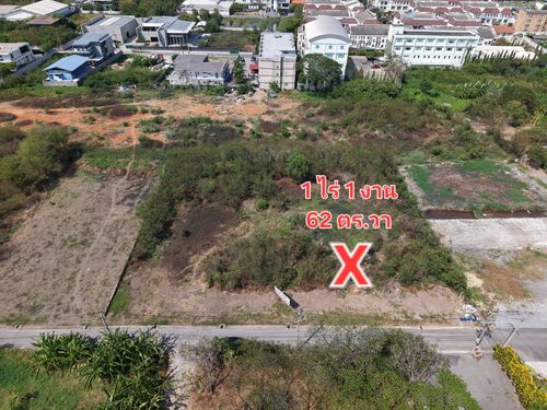 โคตรคุ้มสำหรับบ้านในฝัน!! ขายที่ดิน 1 ไร่ 1 งาน 62 ตร.วา กรุงเทพกรีฑา 20 แยก 7 ใกล้ รร.นานาชาติ Brighton และ Wellington ใกล้สนามกอล์ฟ ยูนิโก้ Airport Link บ้านทับช้าง
