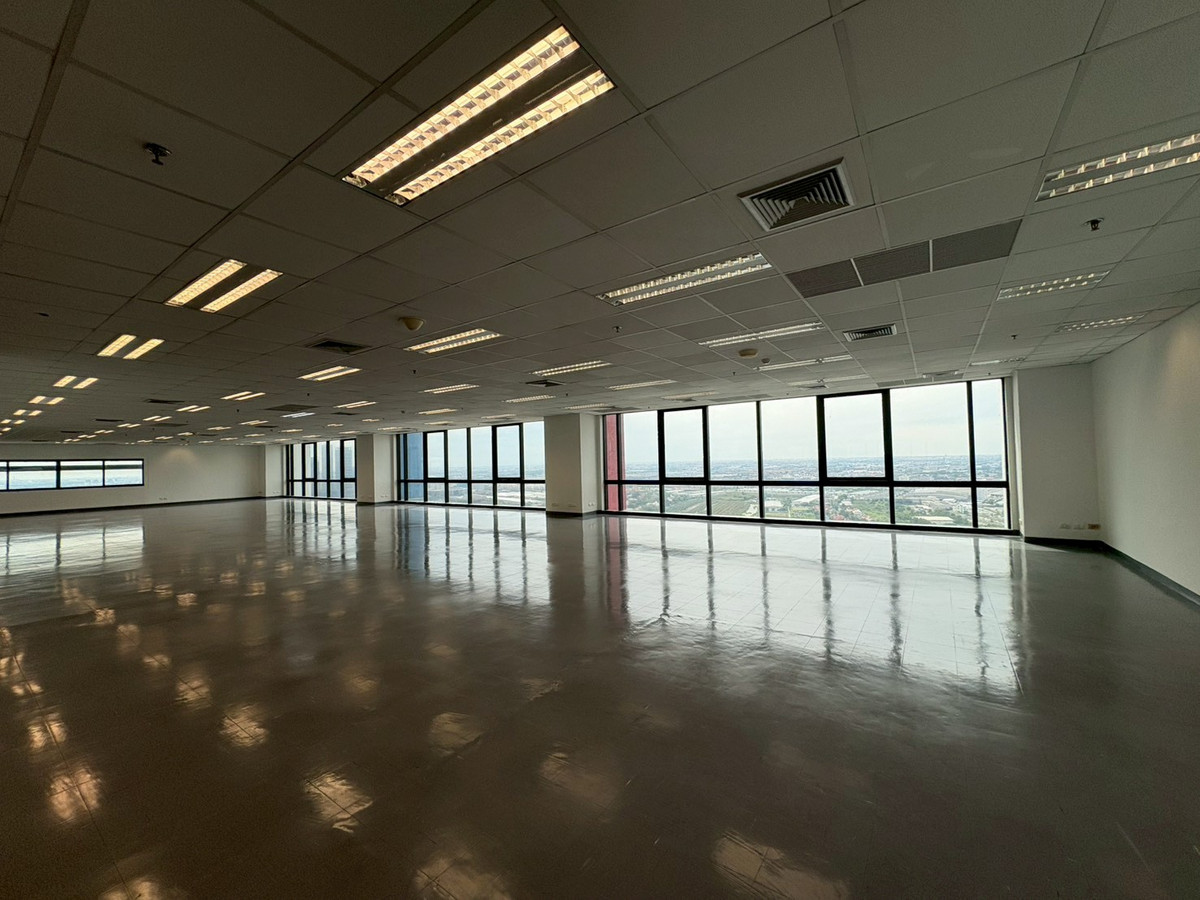 ให้เช่าสำนักงาน Interlink Tower ชั้น 32 900 ตร.ม. 4 นาทีจาก BTS Si Lam – รูปที่ 2
