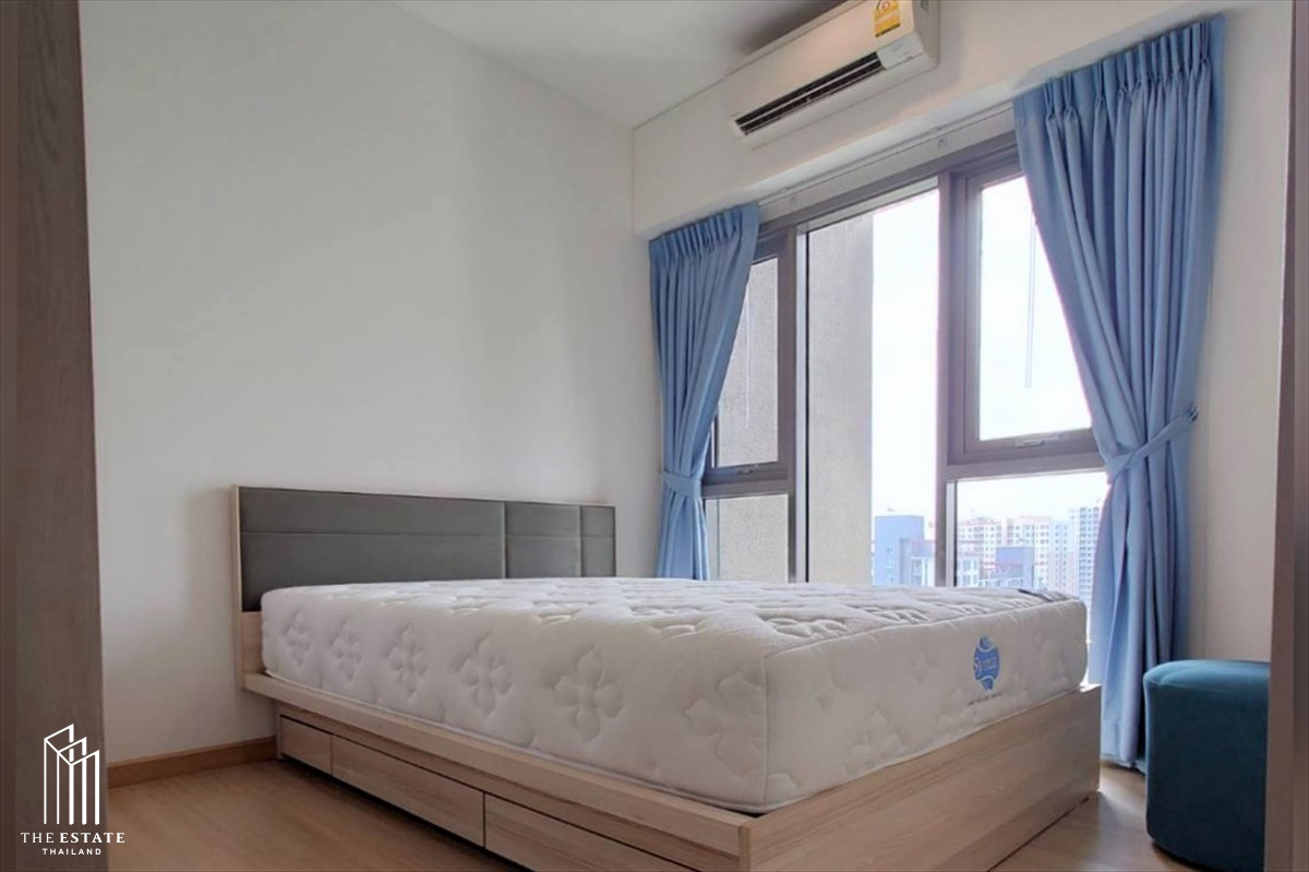 Selling with existing tenant. Whizdom Connect, corner room, south facing, beautifully decorated, good view, fully furnished, meets every lifestyle need, near BTS @3.75MB Selling with existing tenant. Whizdom Connect, corner room, south facing, beautifully decorated, good view, fully furnished, meets every lifestyle need, near BTS @3.75MB