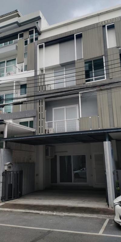 For Sale Townhome in Space Lat Phrao–Mengjai Village, near the BTS/MRT, convenient transportation. , Wang Thong Lang , Wang Thong Lang , Bangkok , CX-137841