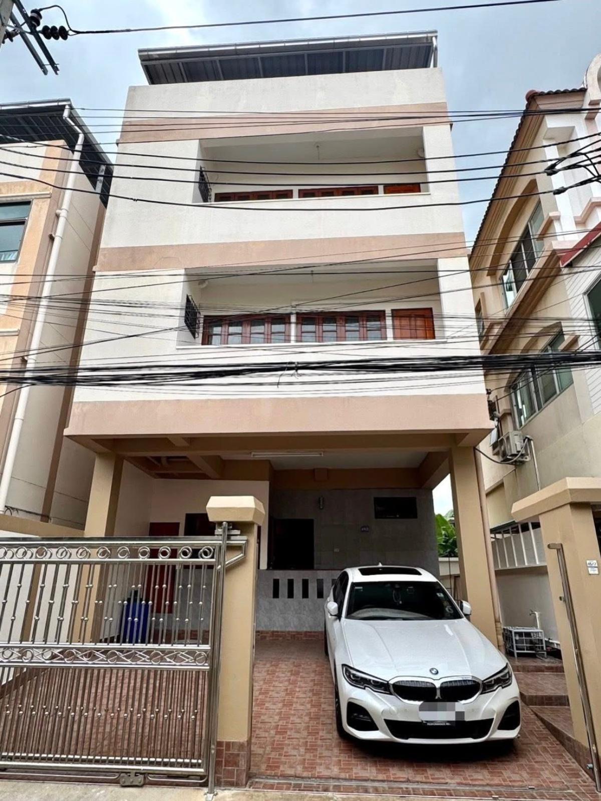 ขาย บ้าน 3 ชั้น มีดาดฟ้า ซ.จรัญสนิทวงศ์ 45 แยก 3 แขวงอรุณอมรินทร์ CX-137185 ขาย บ้าน 3 ชั้น มีดาดฟ้า ซ.จรัญสนิทวงศ์ 45 แยก 3 แขวงอรุณอมรินทร์ CX-137185