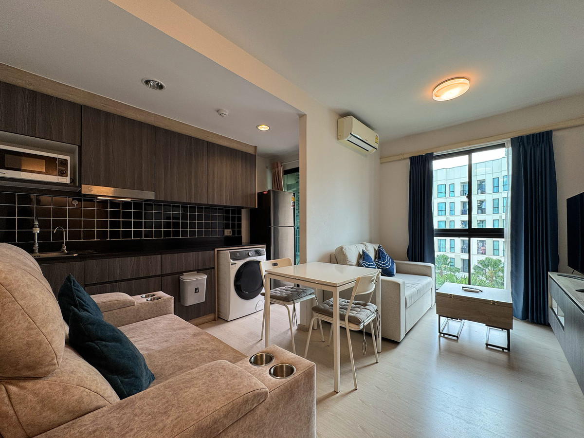 Rare Corner Unit with Pool View — Condo for Sale at Unio Sukhumvit 72 Phase 2, 2 Bedrooms, Only 600 m from BTS Bearing Rare Corner Unit with Pool View — Condo for Sale at Unio Sukhumvit 72 Phase 2, 2 Bedrooms, Only 600 m from BTS Bearing