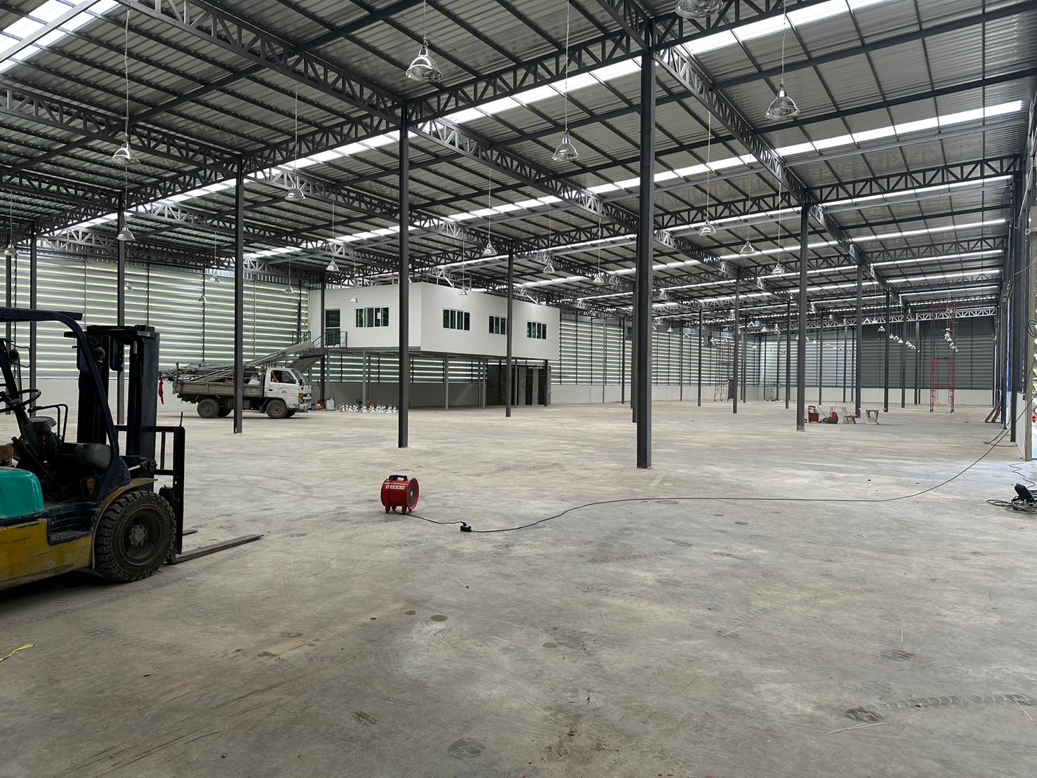 For Rent, Warehouse with Office ⛳ Located on Sukhaphiban 5 Rd., Sai Mai 82, area📏 Size 300 - 1,740 sq.m., 🚛 Trailer - accessible – รูปที่ 3